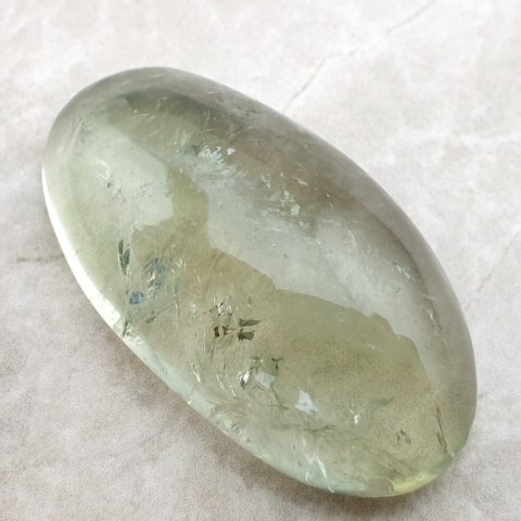 Kwarc zielony Prazjolit 3,2x1,8 cm nr 16 Kwarc zielony Prazjolit 3,2x1,8 cm nr 16