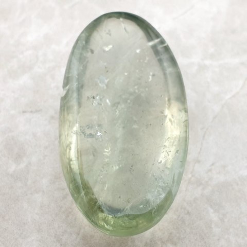 Kwarc zielony Prazjolit 3,2x1,8 cm nr 16 Kwarc zielony Prazjolit 3,2x1,8 cm nr 16