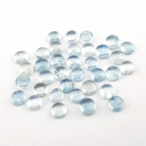Aquamarine cabochon fi 4 mm 1 pc Aquamarine cabochon fi 4 mm 1 pc