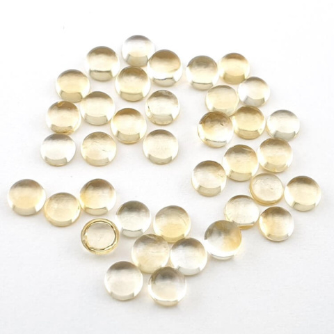 Citrine cabochon dia. 5 mm 1 pc Citrine cabochon dia. 5 mm 1 pc
