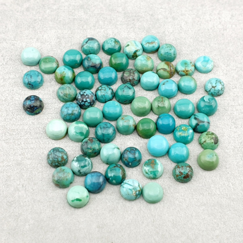 Turkus tybetański kaboszon 5 mm 1 szt. Turkus tybetański kaboszon 5 mm 1 szt.