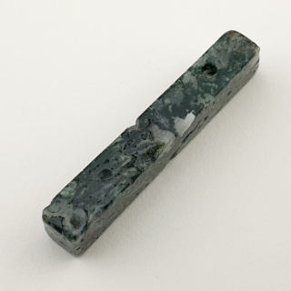 Moss agate icicle 45x11 mm no 54