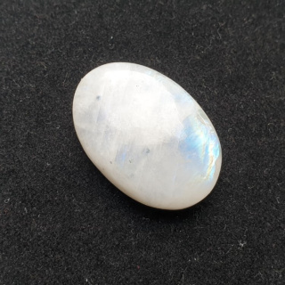 Moonstone cabochon 28x19 mm no. A60
