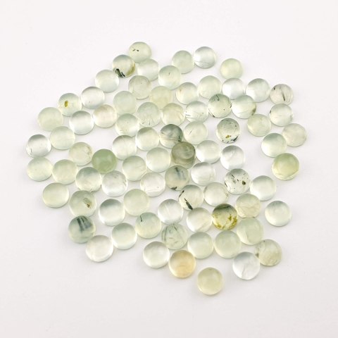 Prehnite cabochon dia. 6 mm 1 pc Prehnite cabochon dia. 6 mm 1 pc
