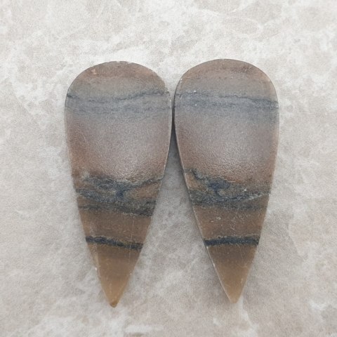 Jasper pair of cabochons 3.3x1.5 cm no. 1 Jasper pair of cabochons 3.3x1.5 cm no. 1