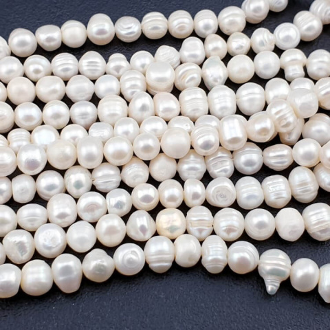 Natural cultured pearl 6-7 mm 5 pcs Natural cultured pearl 6-7 mm 5 pcs