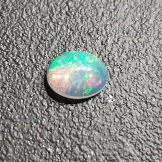 Opal from Ethiopia cabochon 9x7 mm no 336