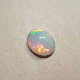 Opal from Ethiopia cabochon 9x7 mm no 347
