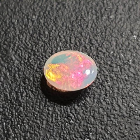 Opal from Ethiopia cabochon 9x7 mm no 347 Opal from Ethiopia cabochon 9x7 mm no 347