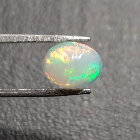 Opal from Ethiopia cabochon 9x7 mm no 349 Opal from Ethiopia cabochon 9x7 mm no 349
