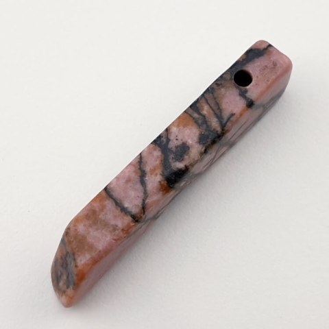 Rhodonite black icicle 44x10 mm no 72 Rhodonite black icicle 44x10 mm no 72