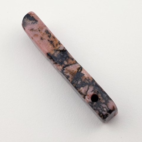 Rhodonite black icicle 44x10 mm no 72 Rhodonite black icicle 44x10 mm no 72