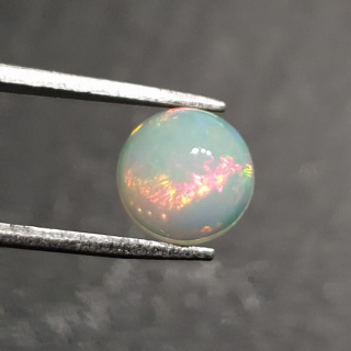 Opal from Ethiopia cabochon fi 8 mm no. 385