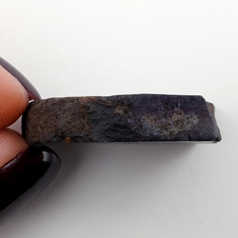 Purpuryt cięty surowy 27x22 mm nr 22 Purpuryt cięty surowy 27x22 mm nr 22