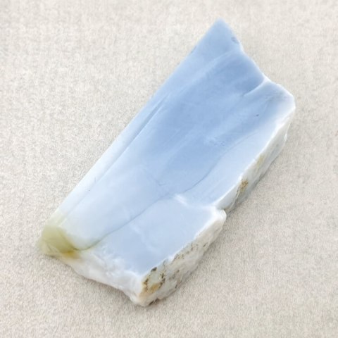Opal niebieski cięty surowy 36x17 mm nr 50 Opal niebieski cięty surowy 36x17 mm nr 50