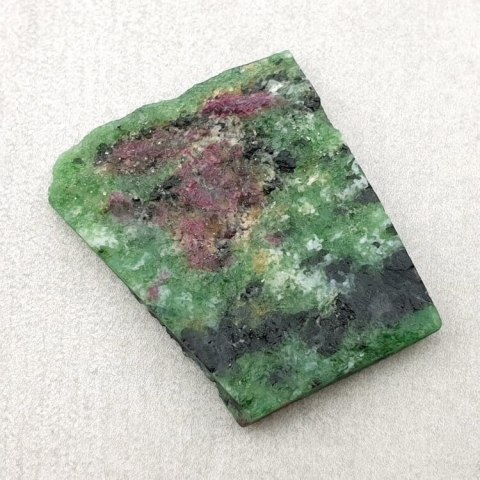 Zoisite with ruby cut raw 28x24 mm no. 30 Zoisite with ruby cut raw 28x24 mm no. 30