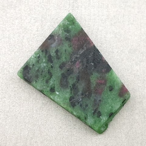 Zoisite with ruby cut raw 29x24 mm no. 50 Zoisite with ruby cut raw 29x24 mm no. 50