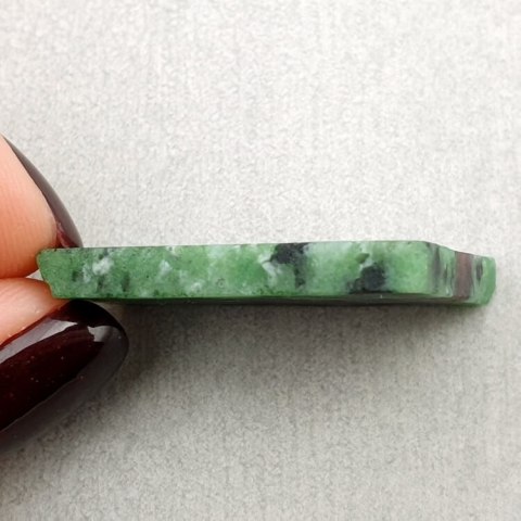 Zoisite with ruby cut raw 29x24 mm no. 50 Zoisite with ruby cut raw 29x24 mm no. 50