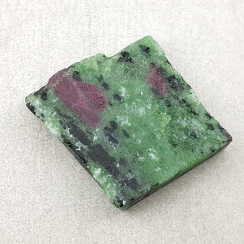 Zoisite with ruby cut raw 29x26 mm no. 18 Zoisite with ruby cut raw 29x26 mm no. 18