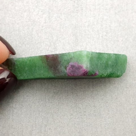Zoisite with ruby cut raw 31x23 mm no. 57 Zoisite with ruby cut raw 31x23 mm no. 57