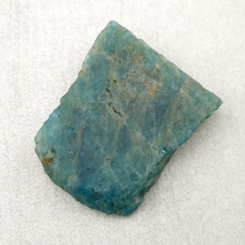 Raw cut apatite 23x20 mm No 19 Raw cut apatite 23x20 mm No 19