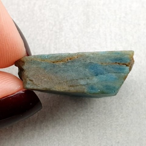 Apatyt cięty surowy 25x18 mm nr 56 Apatyt cięty surowy 25x18 mm nr 56