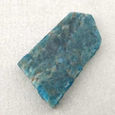 Raw cut apatite 28x17 mm No 32 Raw cut apatite 28x17 mm No 32