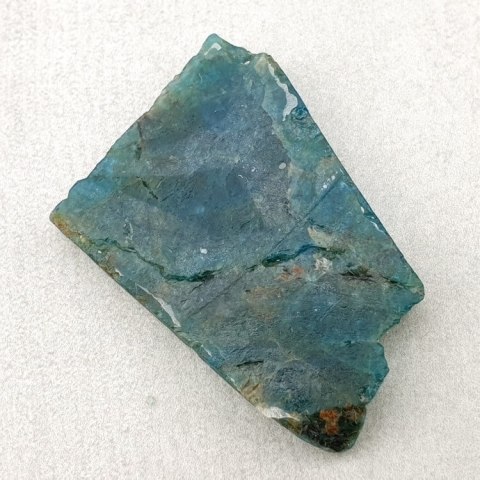 Raw cut apatite 34x25 mm No 81 Raw cut apatite 34x25 mm No 81