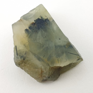 Prehnite cut raw 25x21 mm No 79
