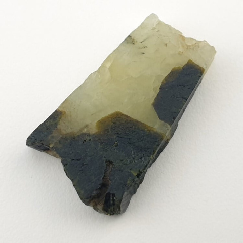 Prehnite cut raw 32x18 mm No 10 Prehnite cut raw 32x18 mm No 10