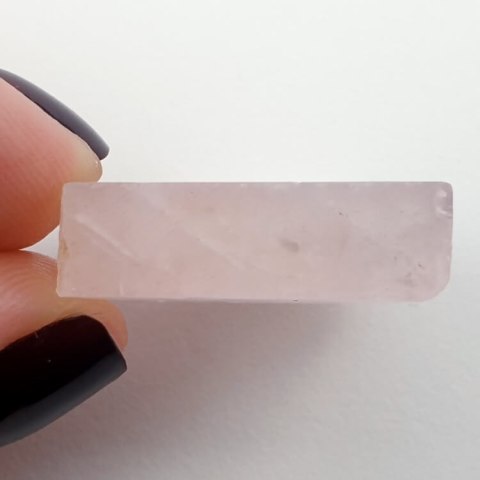 Rose quartz cut raw 23x22 mm No 48 Rose quartz cut raw 23x22 mm No 48