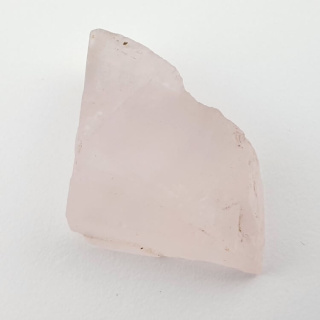 Rose quartz cut raw 24x24 mm No 66
