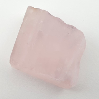 Cut pink quartz raw 25x24 mm No 58