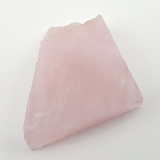 Rose quartz cut raw 27x24 mm No 32