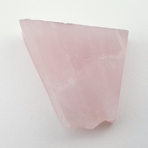 Pink quartz cut raw 27x24 mm No 32 Pink quartz cut raw 27x24 mm No 32