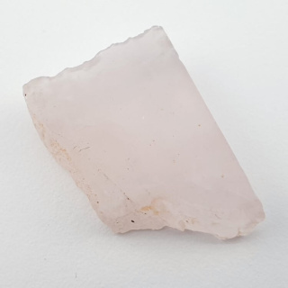 Pink quartz cut raw 28x19 mm no 88