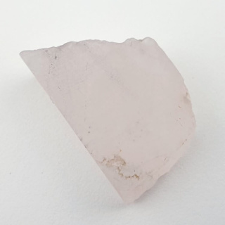 Pink quartz cut raw 29x19 mm No. 92