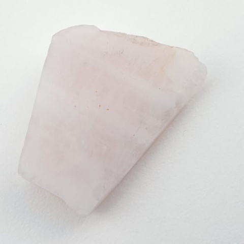 Pink quartz cut raw 29x21 mm No 79 Pink quartz cut raw 29x21 mm No 79