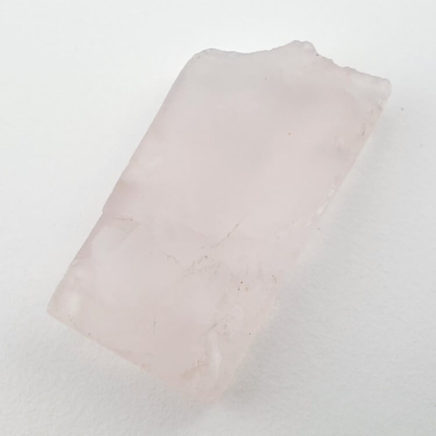 Kwarc różowy cięty surowy 30x16 mm nr 52 Kwarc różowy cięty surowy 30x16 mm nr 52