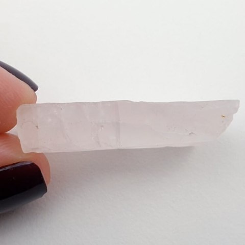Kwarc różowy cięty surowy 30x16 mm nr 52 Kwarc różowy cięty surowy 30x16 mm nr 52