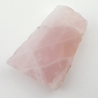 Pink quartz cut raw 33x24 mm No 18