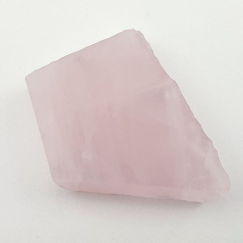 Rose quartz cut raw 35x26 mm No. 57 Rose quartz cut raw 35x26 mm No. 57