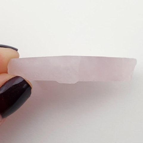 Rose quartz cut raw 35x26 mm No. 57 Rose quartz cut raw 35x26 mm No. 57