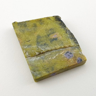 Atlantisite cut raw 26x22 mm No 34