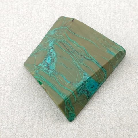 Chryzokola cięta surowa 23x21 mm nr 84 Chryzokola cięta surowa 23x21 mm nr 84