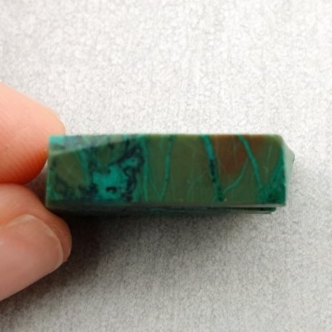 Chryzokola cięta surowa 24x19 mm nr 45 Chryzokola cięta surowa 24x19 mm nr 45