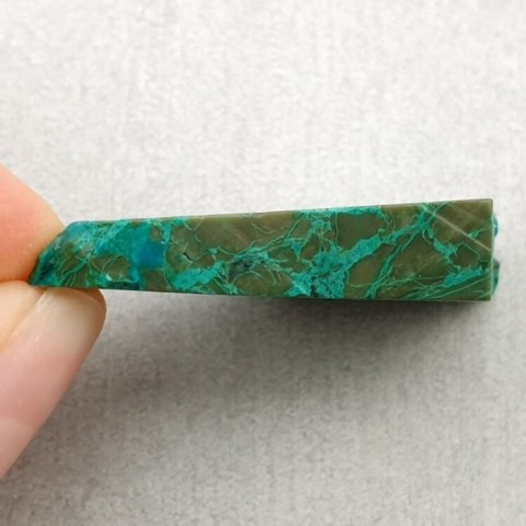 Cut chrysocolla raw 29x20 mm No 23 Cut chrysocolla raw 29x20 mm No 23