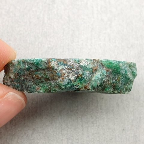 Chryzokola z azurytem cięta surowa 32x22 mm nr 21 Chryzokola z azurytem cięta surowa 32x22 mm nr 21