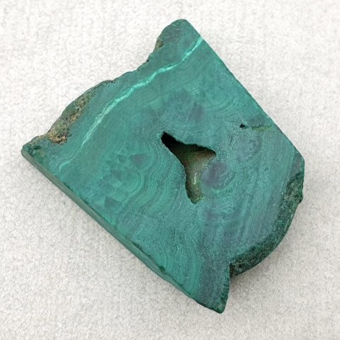 Malachit cięty surowy 30x25 mm nr 17 Malachit cięty surowy 30x25 mm nr 17