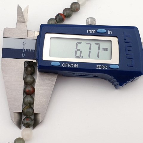 Heliotrop afrykański kula 6 mm 20 szt Heliotrop afrykański kula 6 mm 20 szt